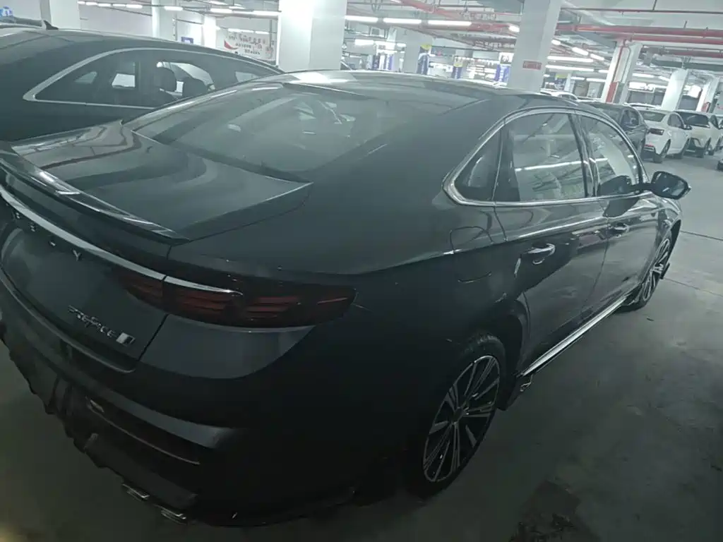 Фото 7 - Geely Preface