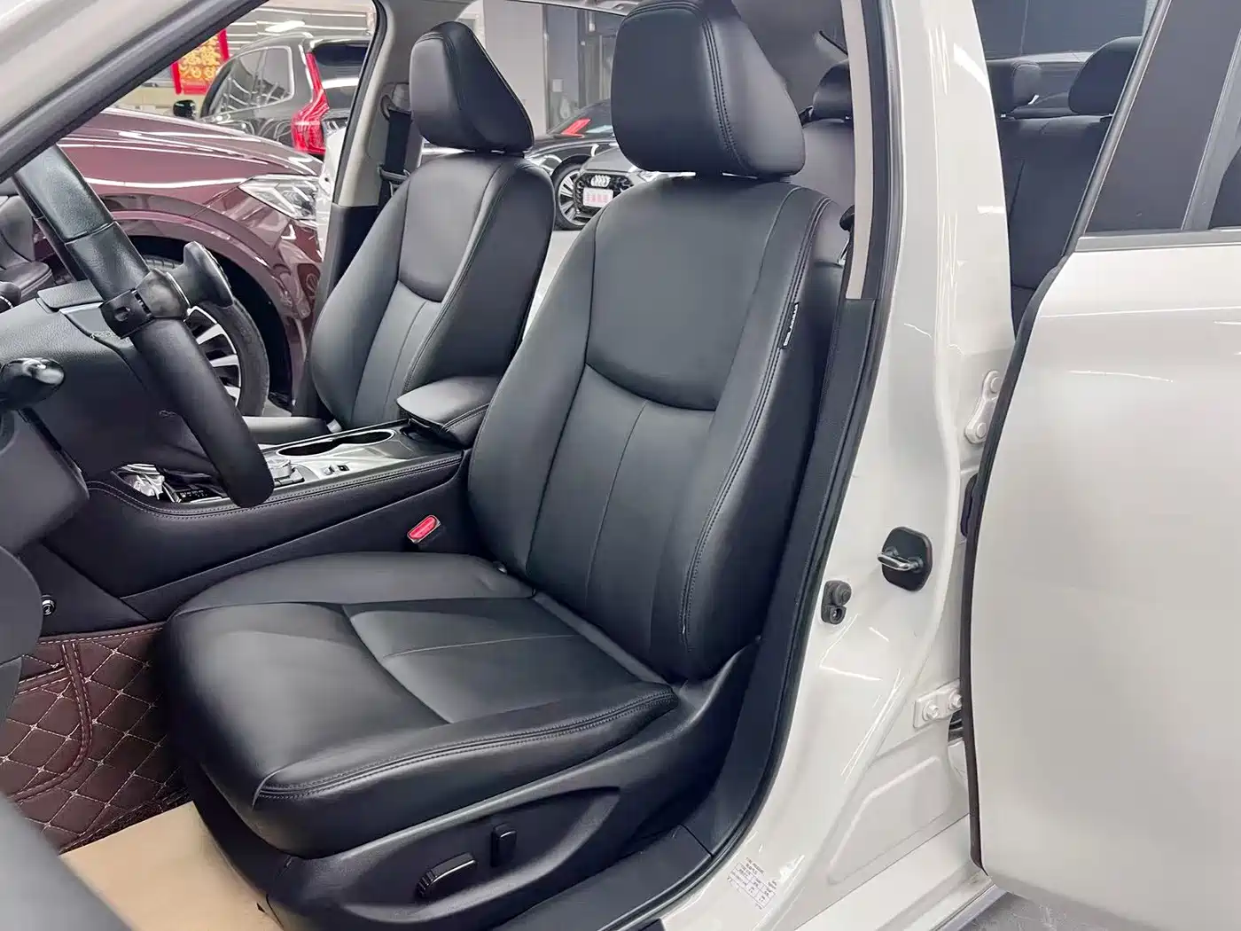 Infiniti Q50L 2020 2018 2.0T Comfort (China VI)
