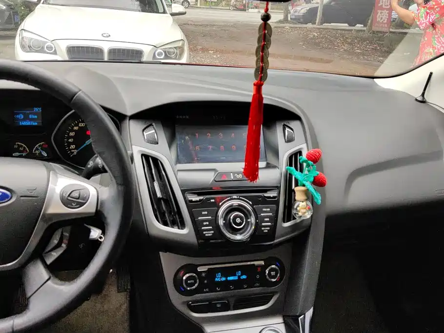 Photo 13 - Ford Focus