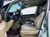 Photo 4 - Honda Odyssey