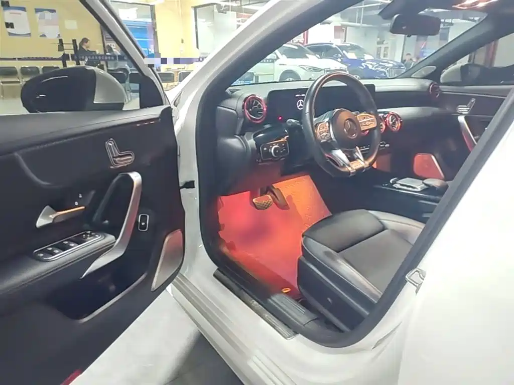 MERCEDES-BENZ CLASS A