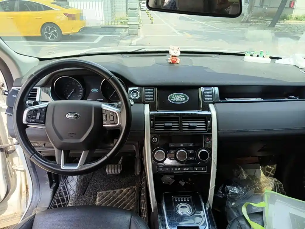 صورة 12 - Land Rover Discovery Sport