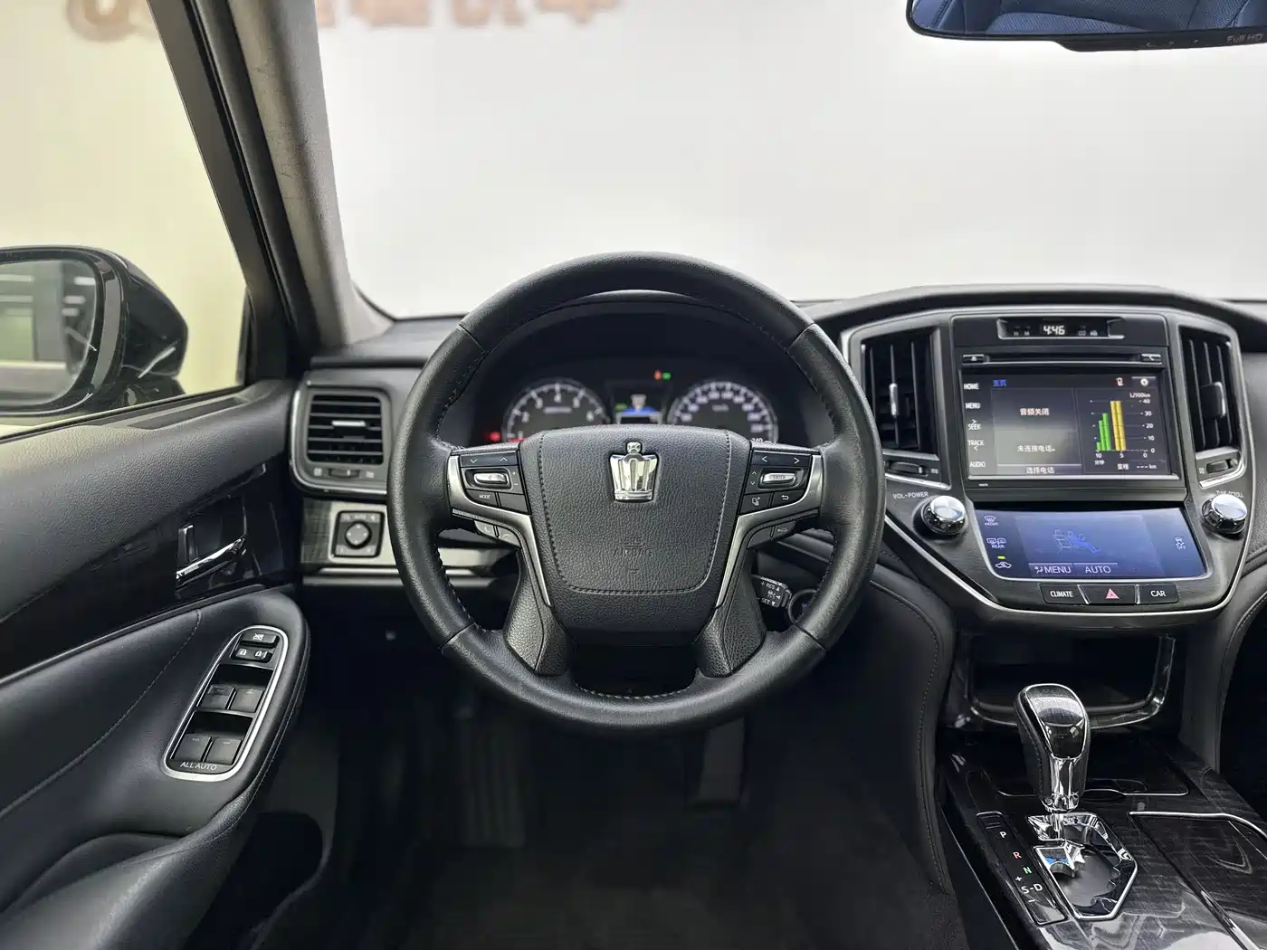 Toyota Crown 2015 2.5L Smart Edition фото 4