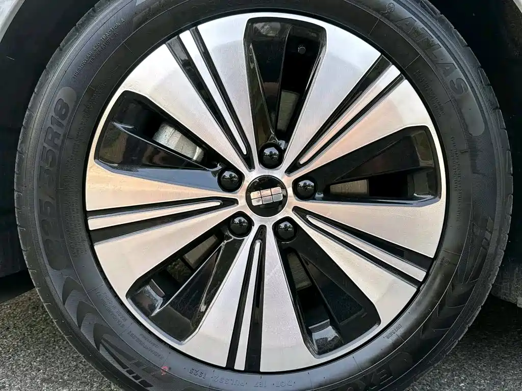 Geely Galaxy Galaxy A7 2025 2025 EM-i 150km Long Voyage Edition