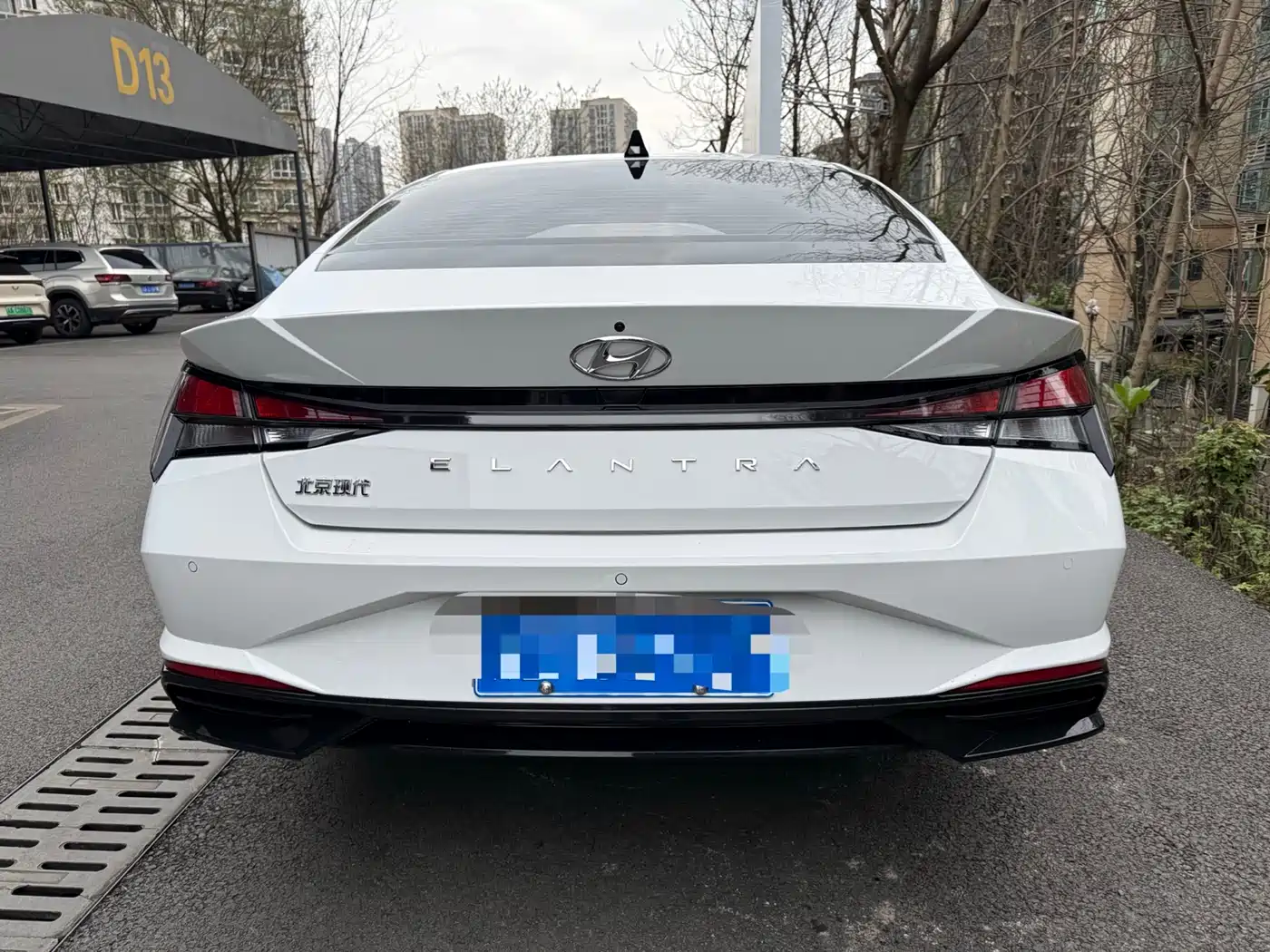 HYUNDAI ELANTRA