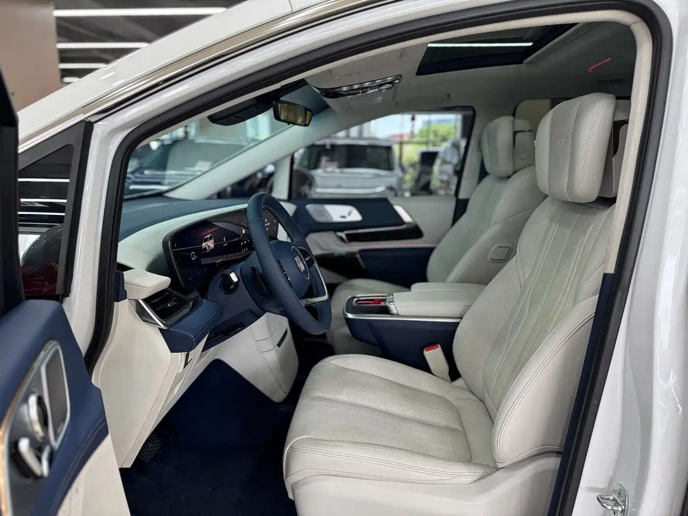 Buick Century 2024 2023 2.0T 7-Seater World Edition