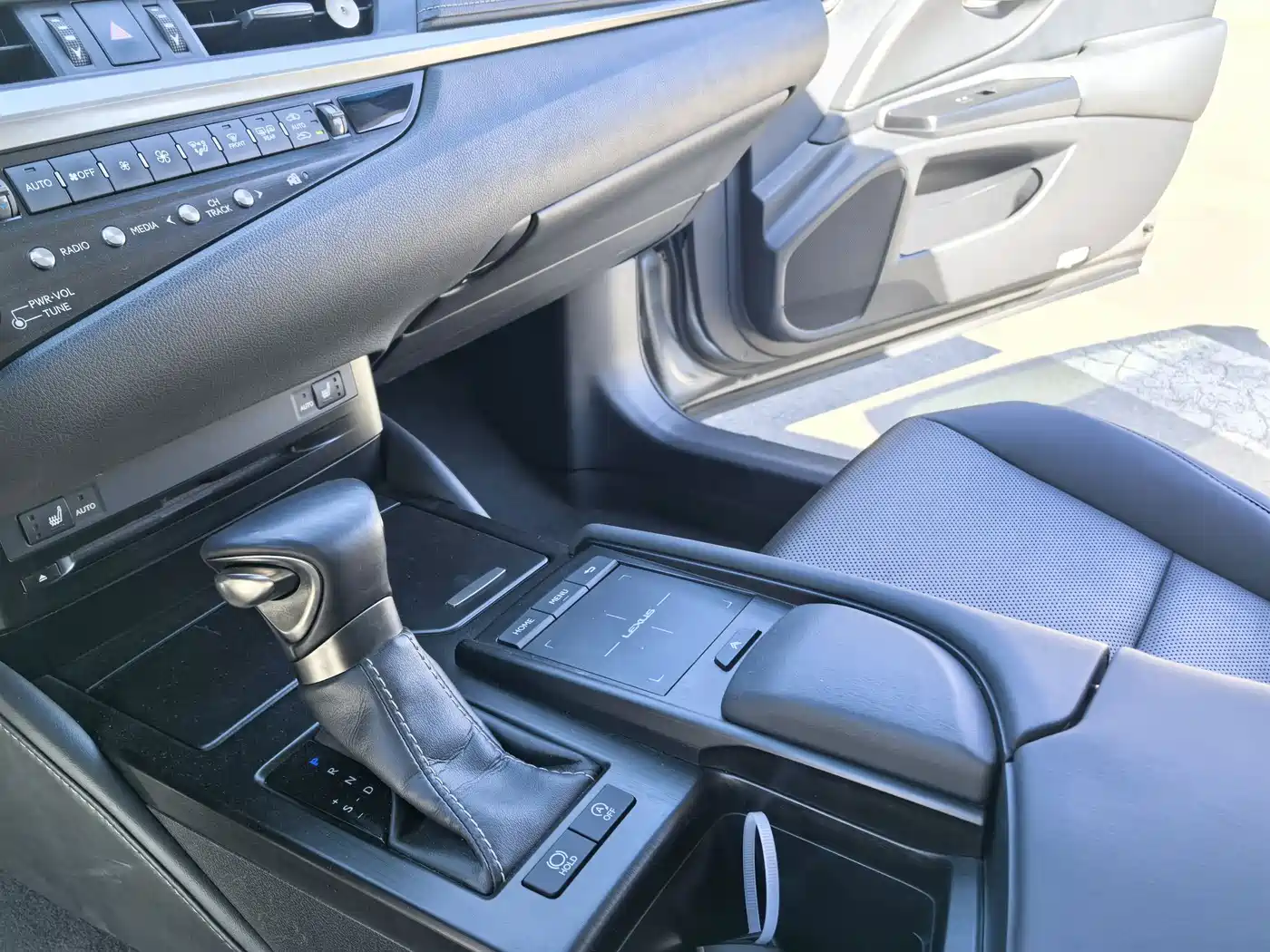 Lexus ES 2018 200 Excellence Edition China V фото 10