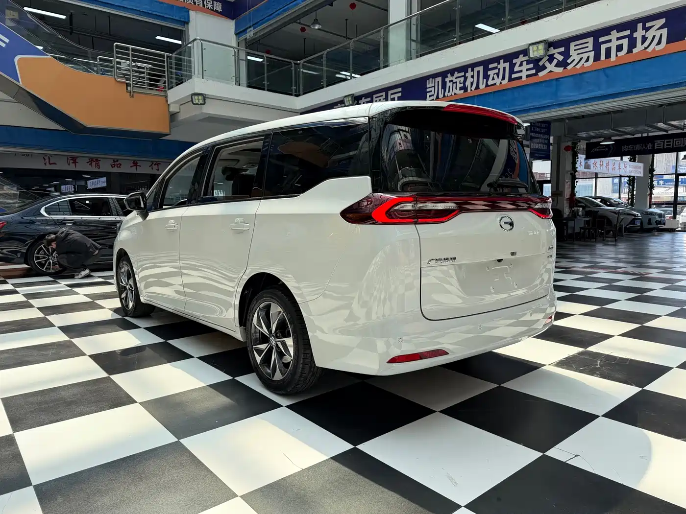 GAC Trumpchi Trumpchi M6 2021 PRO 270T Automatic Luxury Edition фото 17