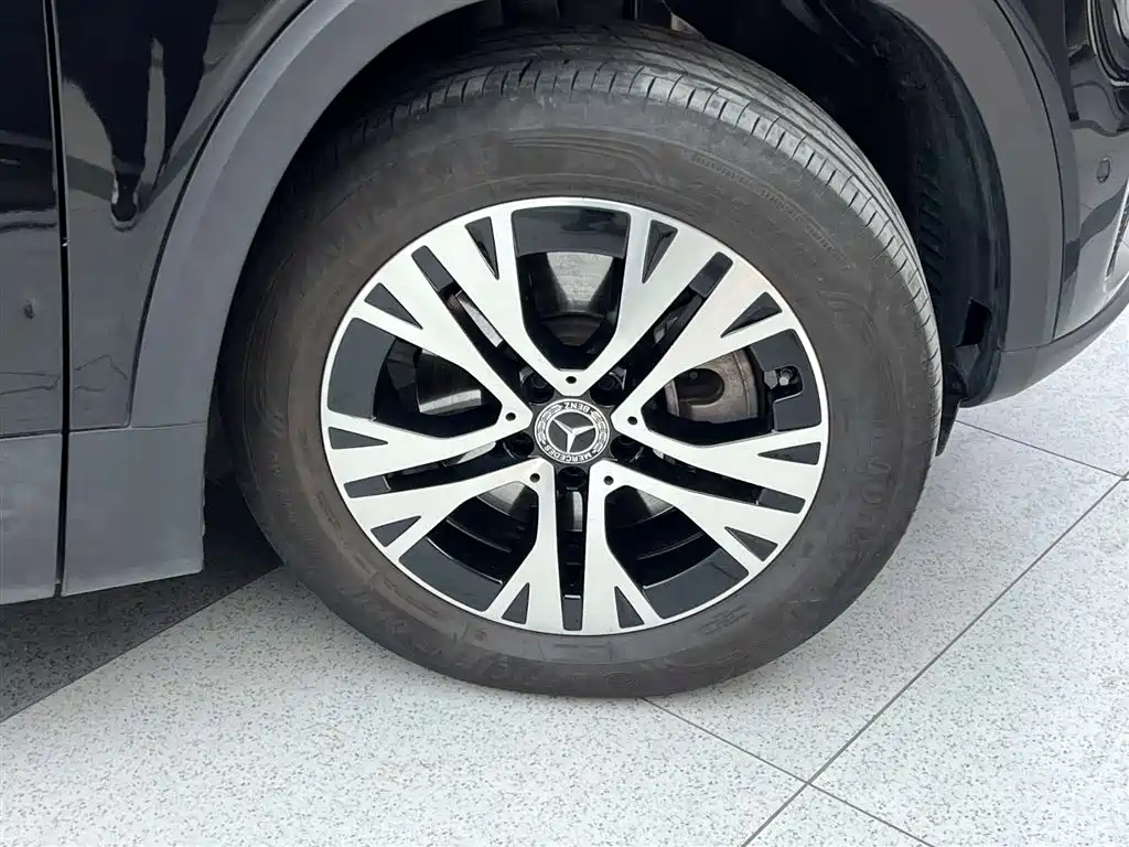Mercedes-Benz GLB 2024 Facelift GLB 220 Dynamic фото 29