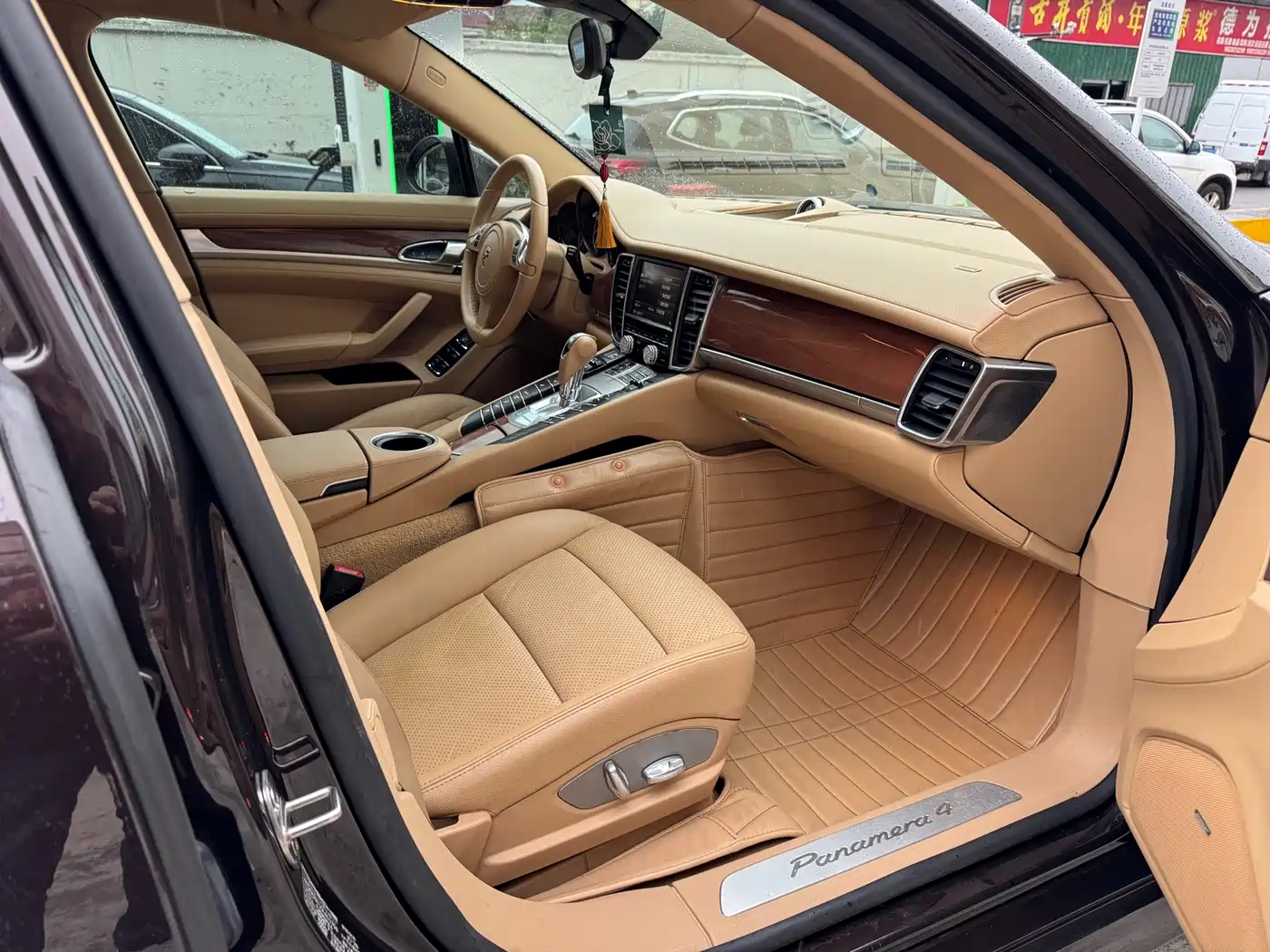 Porsche Panamera 2013 Panamera 4 Platinum Edition 3.6L фото 7