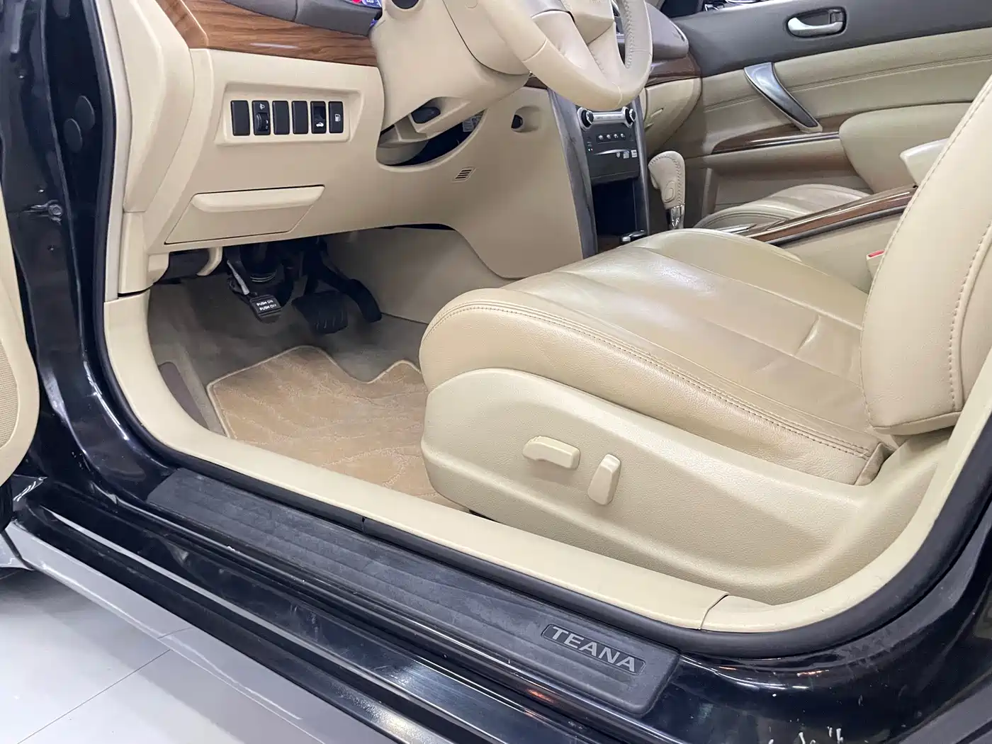 Nissan Teana 2012 2011 2.0L XL Glory Edition