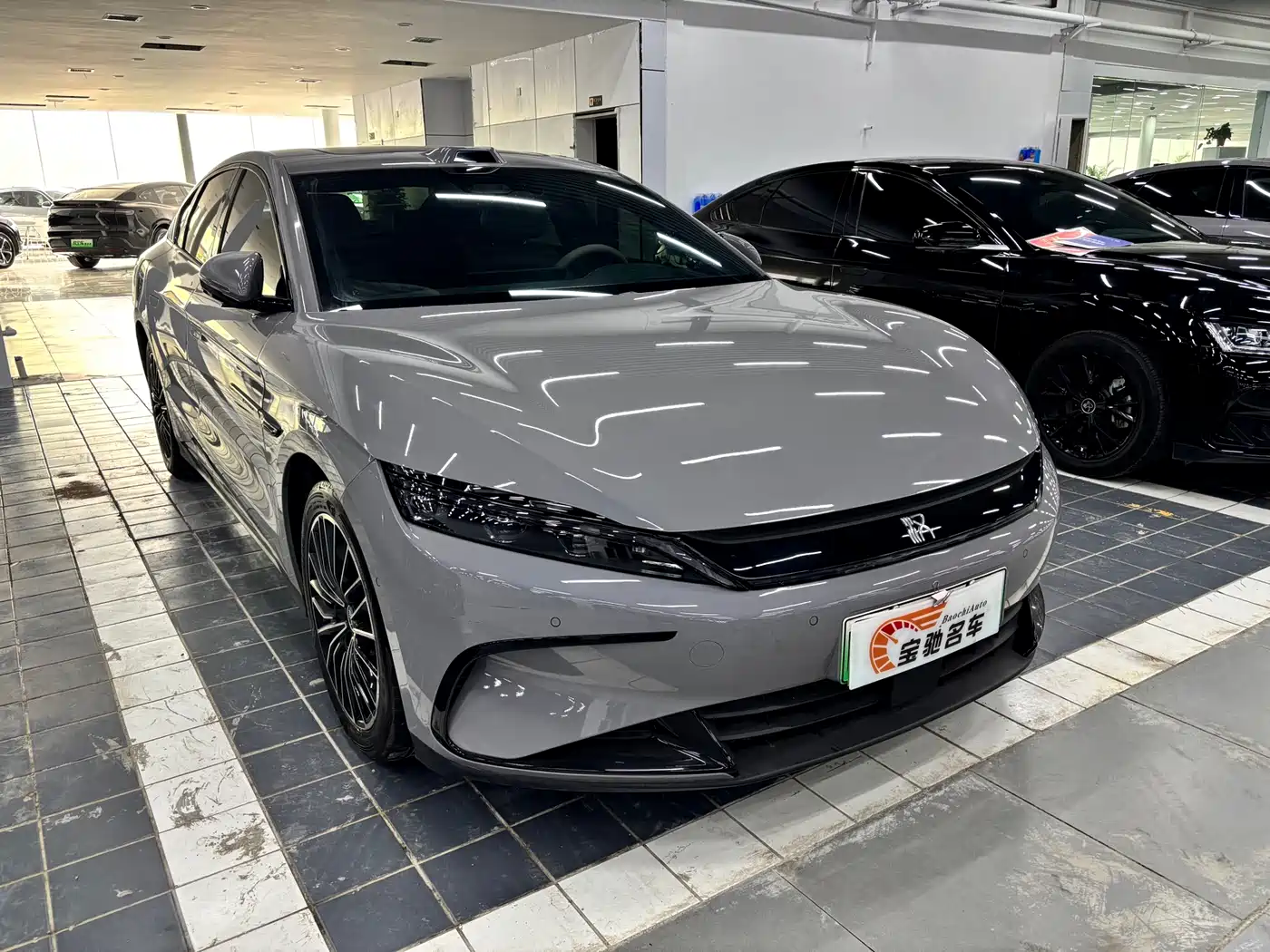 BYD Han 2025 DM-i 125KM LiDAR Smart Driving фото 3
