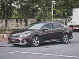 Photo 1 - Kia K5