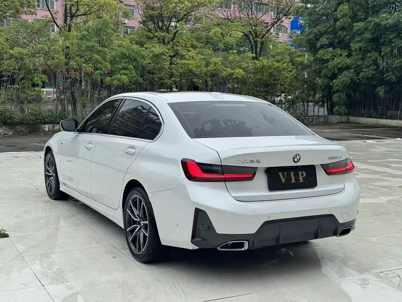 BMW 3 Series 2024 325i M Sport Shadowline Package фото 9