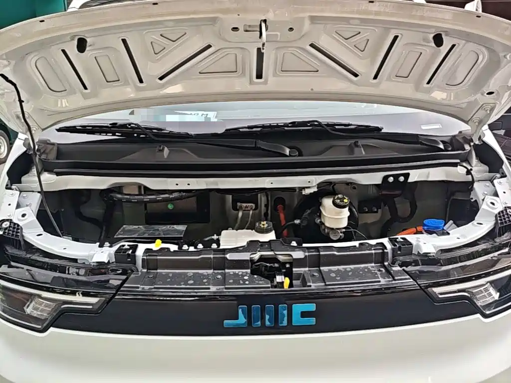 Jiangling E-Fushun 2025 2025 Clear Window Version 41.86kWh Short Wheelbase Low Roof
