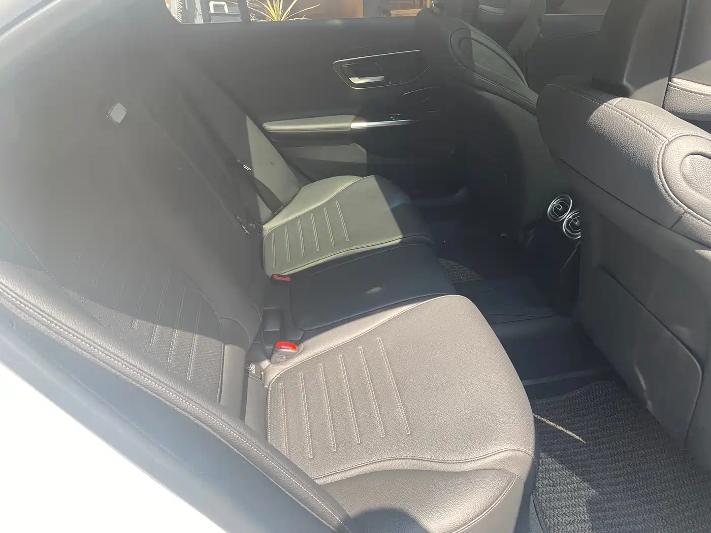 Mercedes-Benz C-Class 2024 C 260 L Sport фото 7