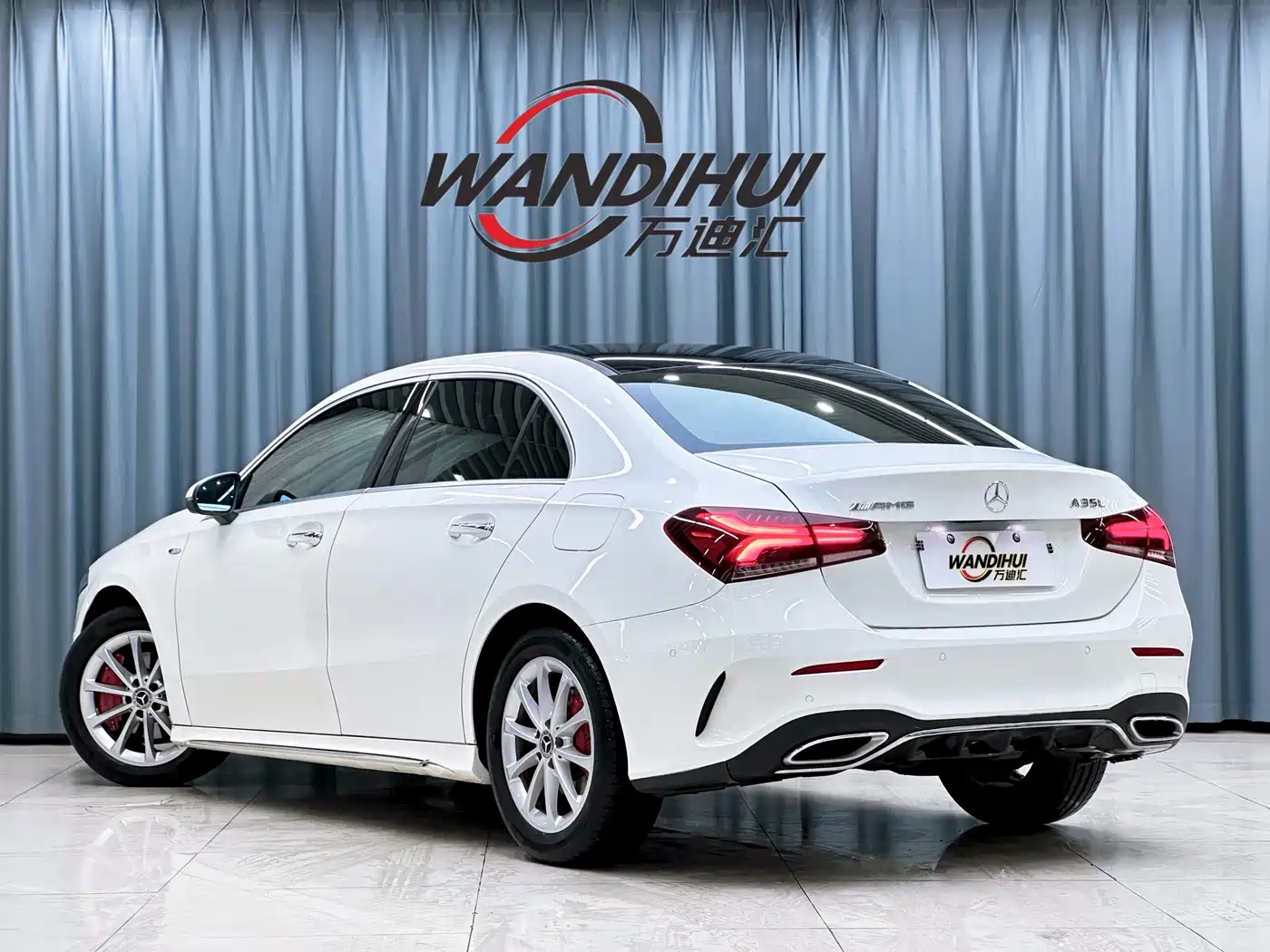 Mercedes-Benz A-Class 2019 A 200 L Sport Sedan фото 4