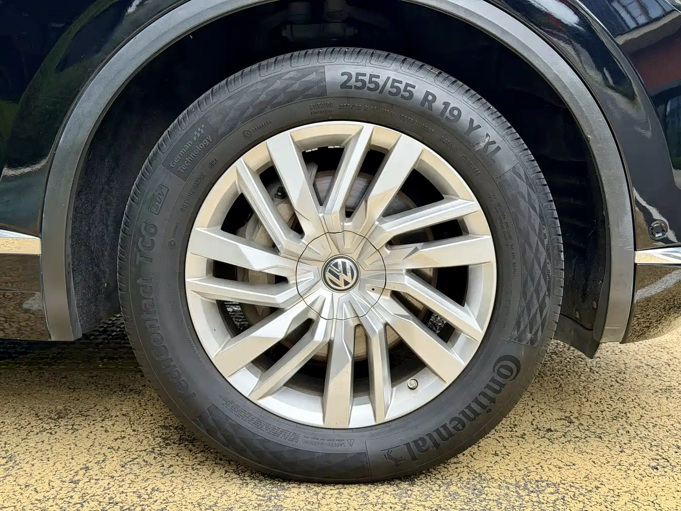 Volkswagen Touareg 2019 2.0TSI Sharp Wing Edition China VI фото 4
