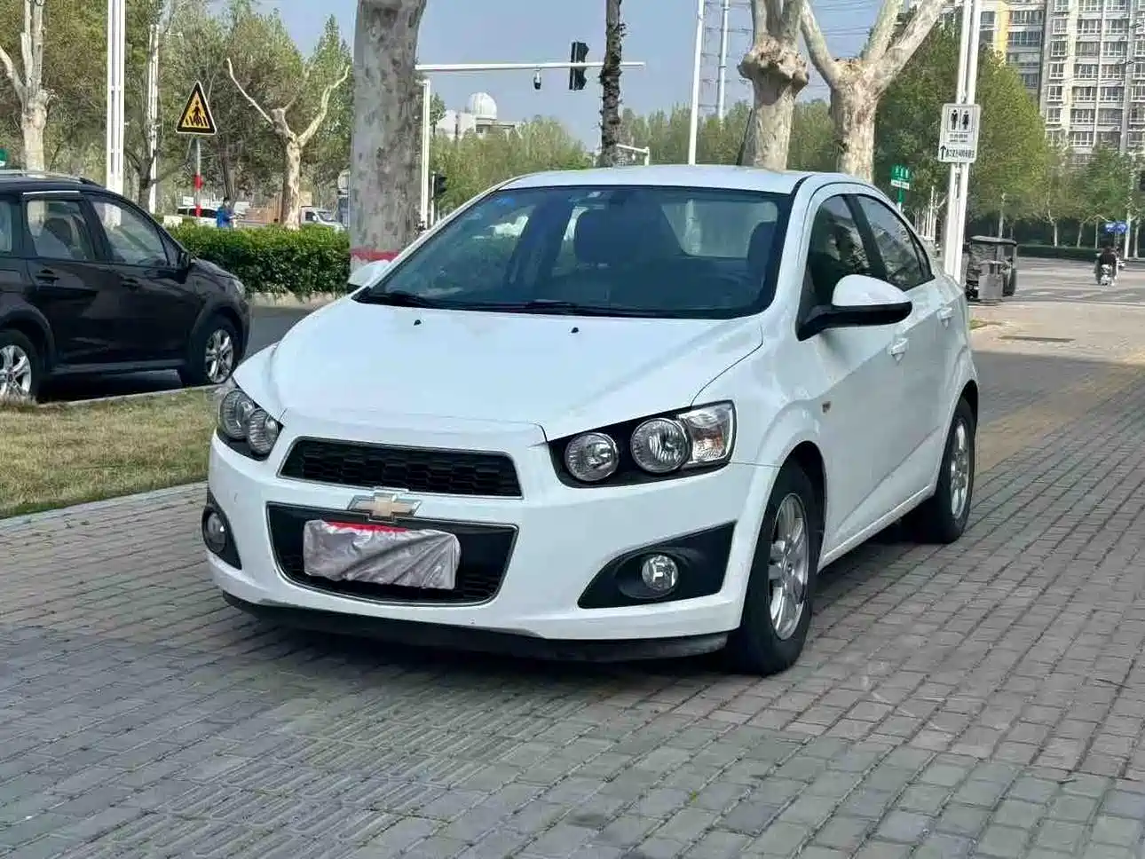 Chevrolet Aveo 2013 2011 Sedan 1.4L AT SE