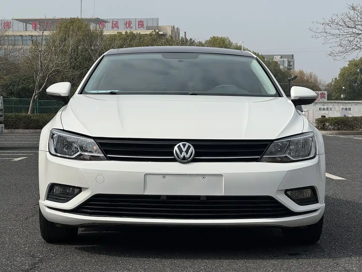 Volkswagen Lamando 2017 230TSI DSG Trend Edition фото 4