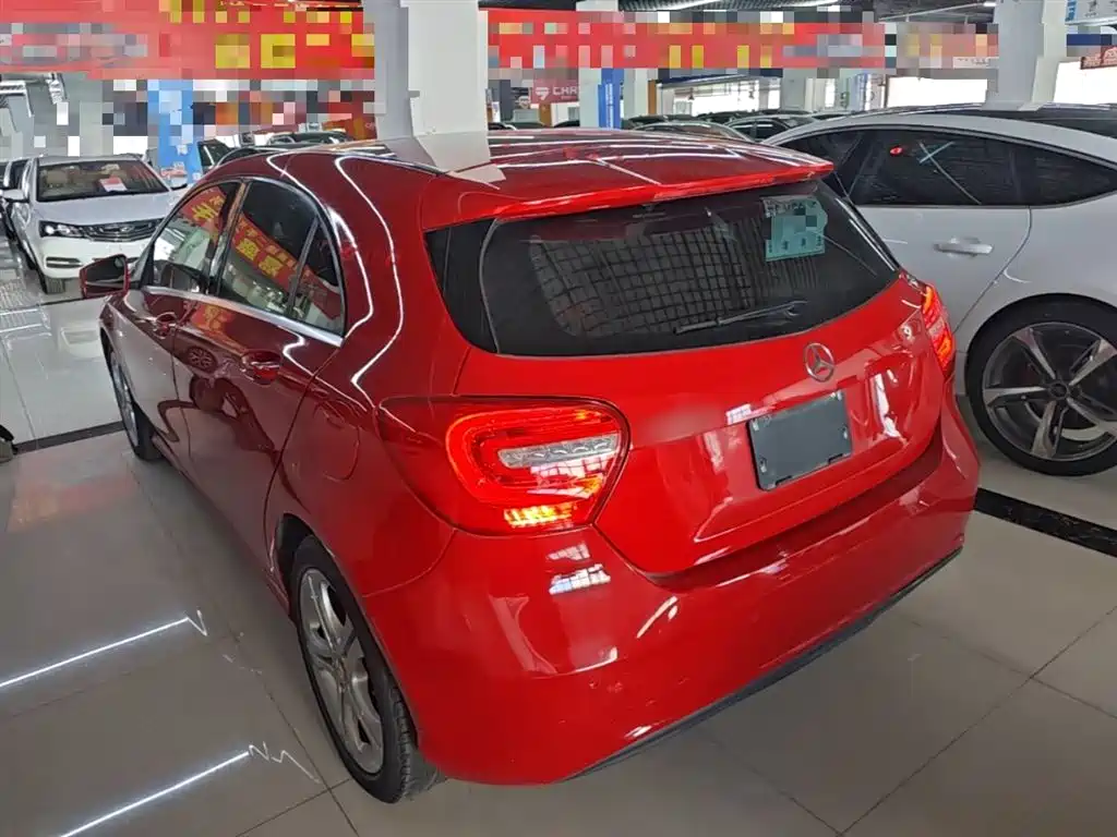 Mercedes-Benz A-Class (Import) 2015 A 180 Standard фото 5