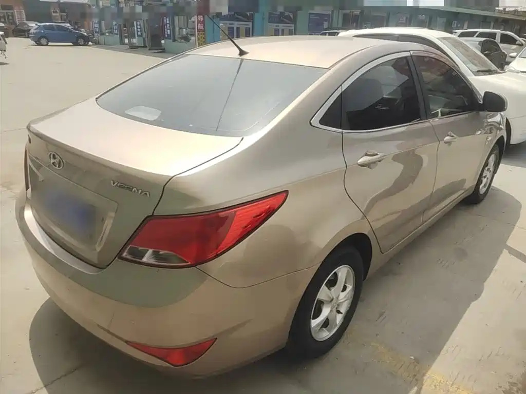 Hyundai Verna 2016 1.4L Automatic Smart GLS фото 7