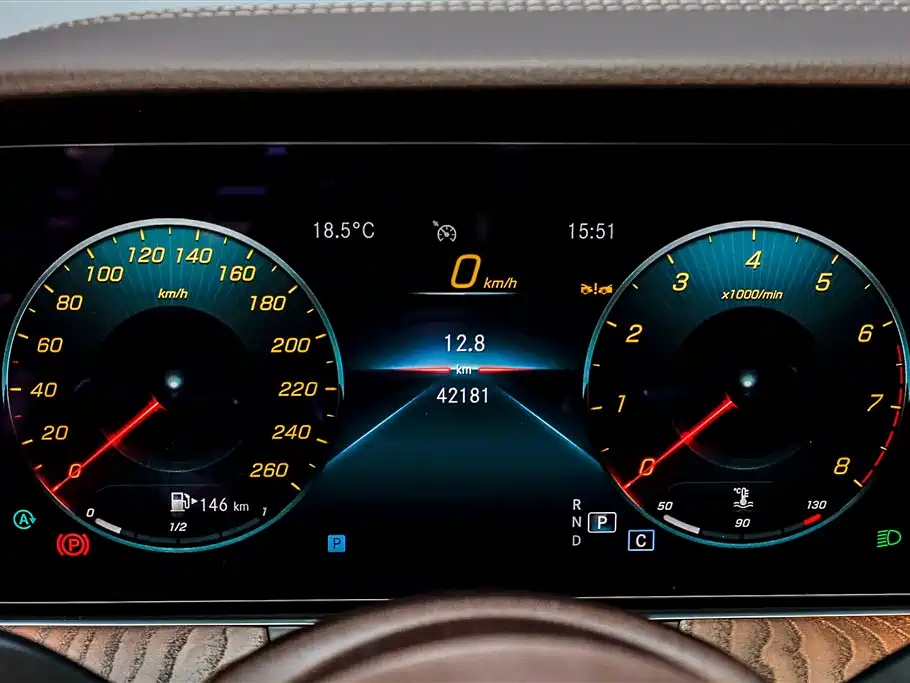Mercedes-Benz E-Class 2023 E 300 L Fashion фото 17