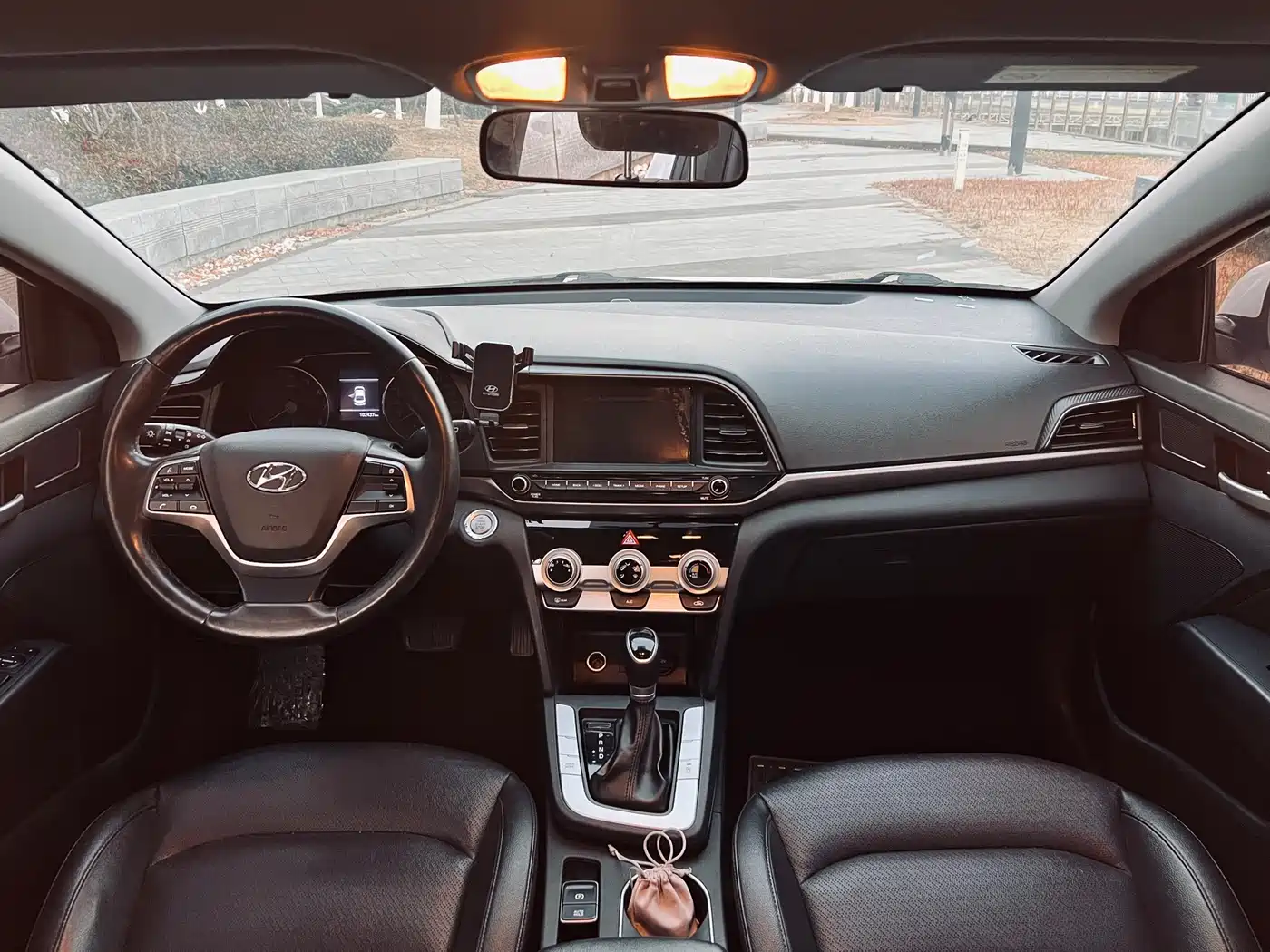 Hyundai Elantra 2019 1.5L CVT Smart Elite фото 19