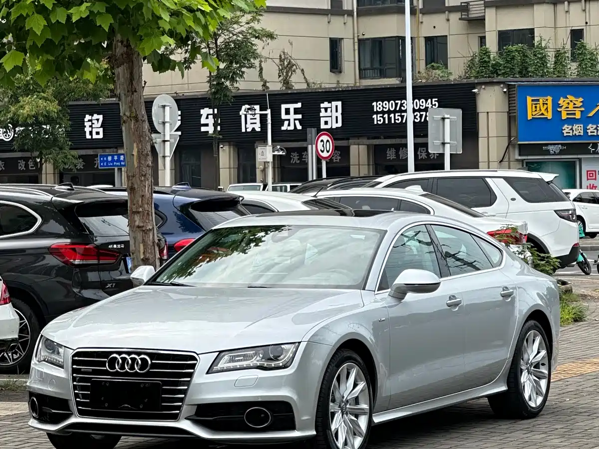 Audi A7 2012 2012 3.0TFSI quattro Luxury Model