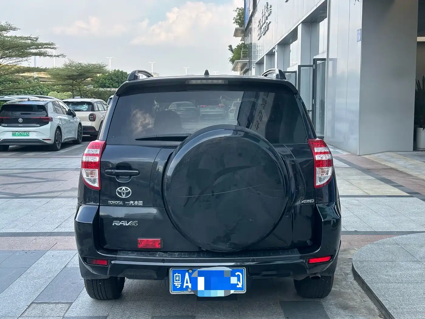 Фото 3 - Toyota RAV4 Rongfang