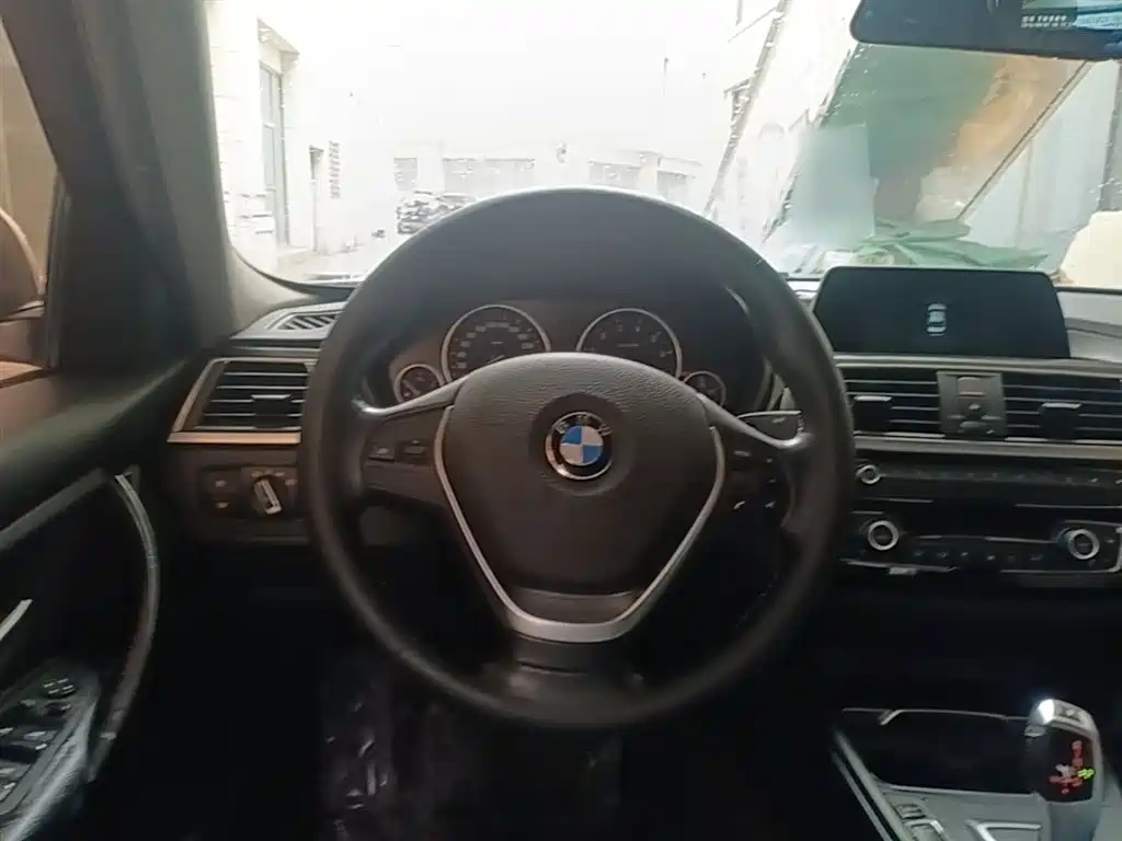 BMW 3 Series 2018 320Li Fashion Style фото 11
