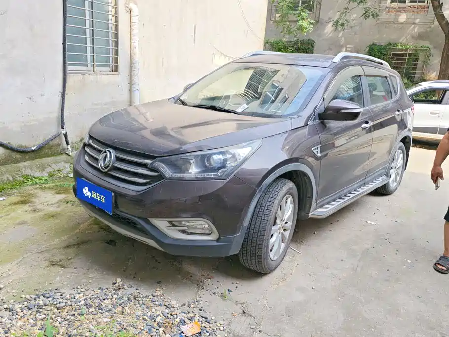 Dongfeng Aeolus Dongfeng Fengshen AX7 2015 2015 2.0L Automatic Smart Ease