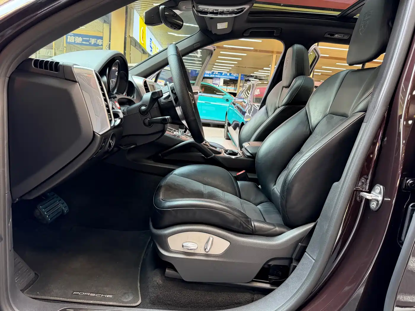 Фото 9 - Porsche Cayenne