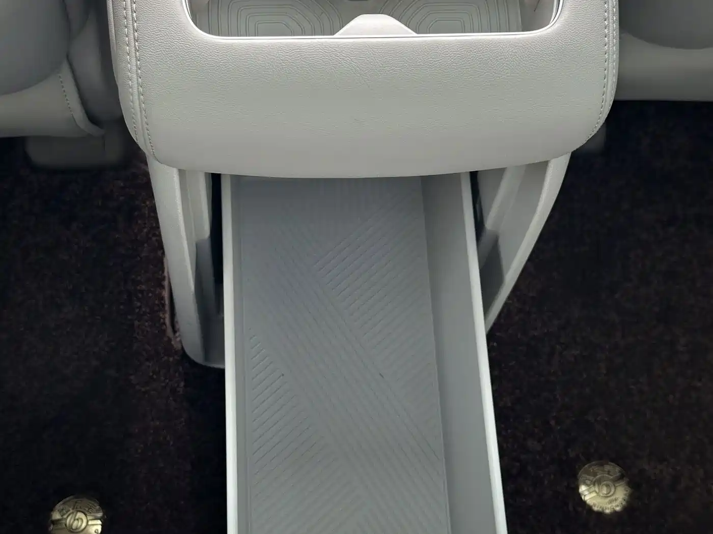Roewe iMAX8 EV 2024 2025 1.5T DMH Land Luxury Edition