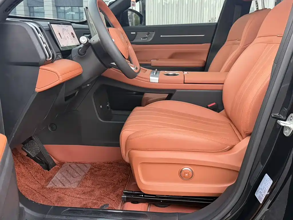 Jetour X70L 2026 2025 1.5T High Spec Edition 5-seater