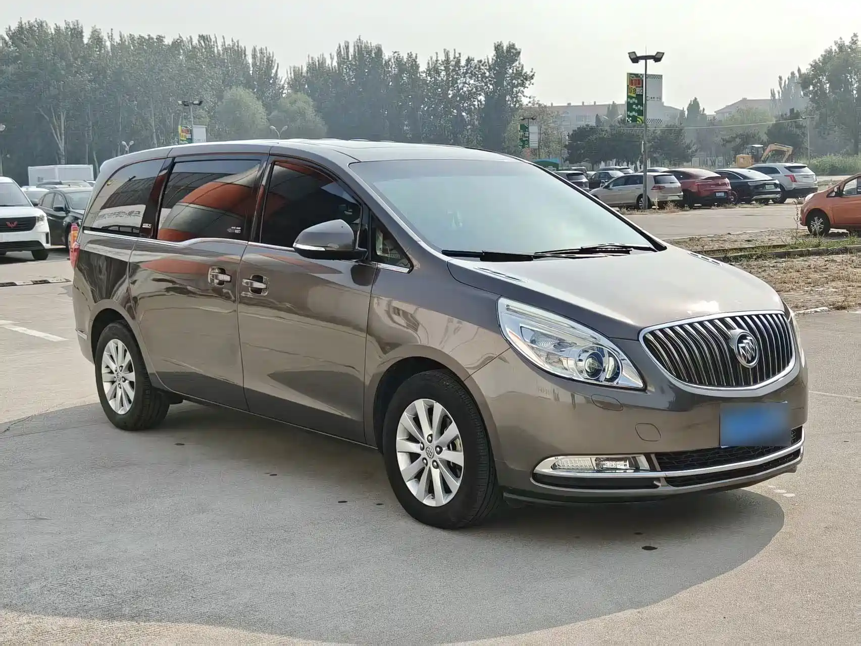 Фото 3 - Buick GL8
