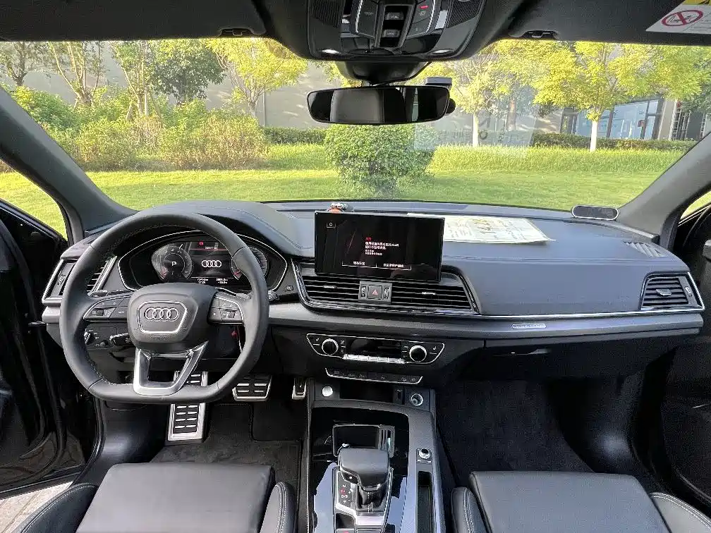 Фото 5 - Audi Q5L