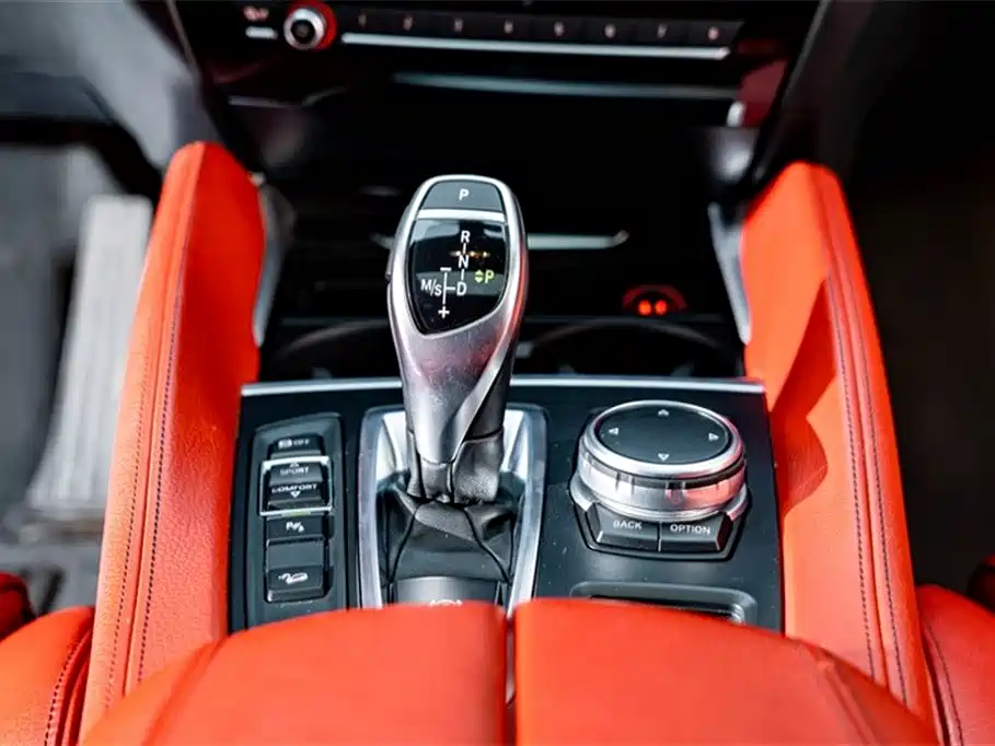 BMW X6 2015 xDrive35i Leading Type фото 16