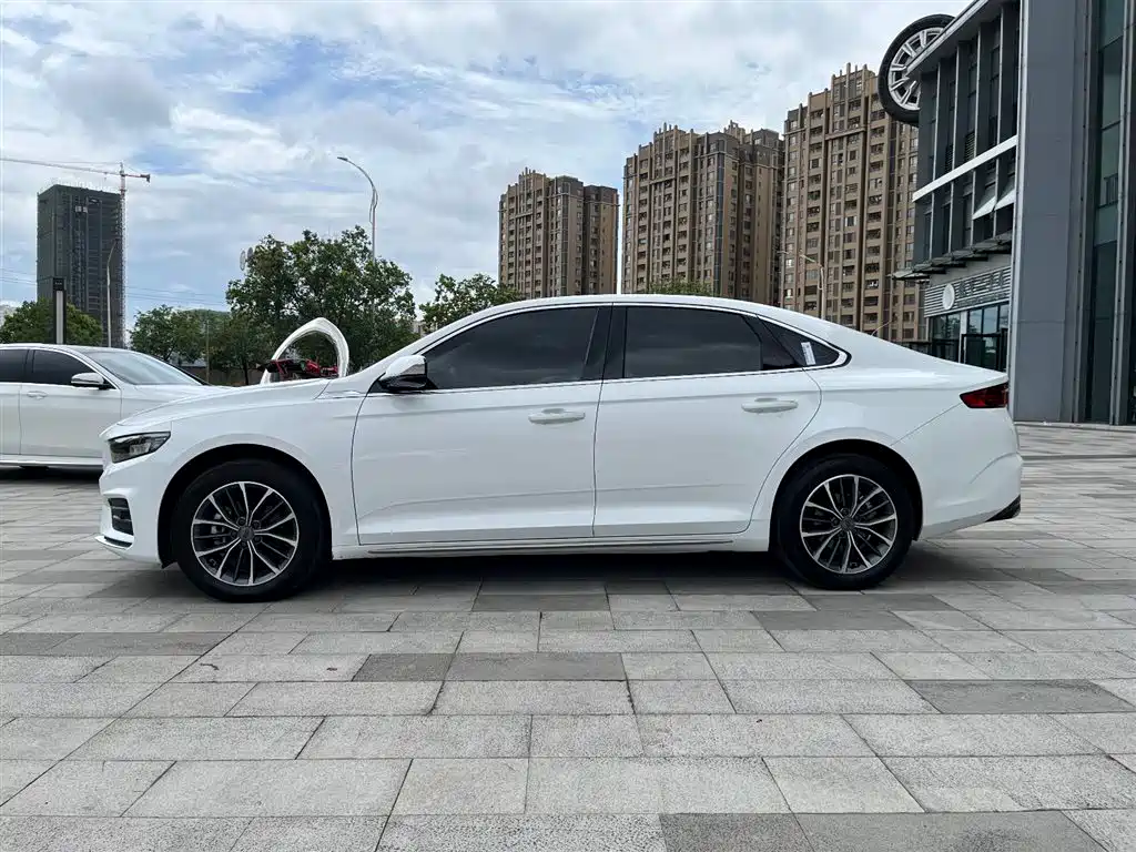 GEELY AUTOMOBILE XINGRUI