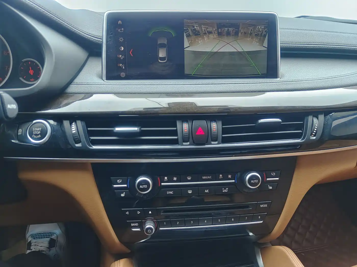 BMW X6 2018 xDrive28i фото 8