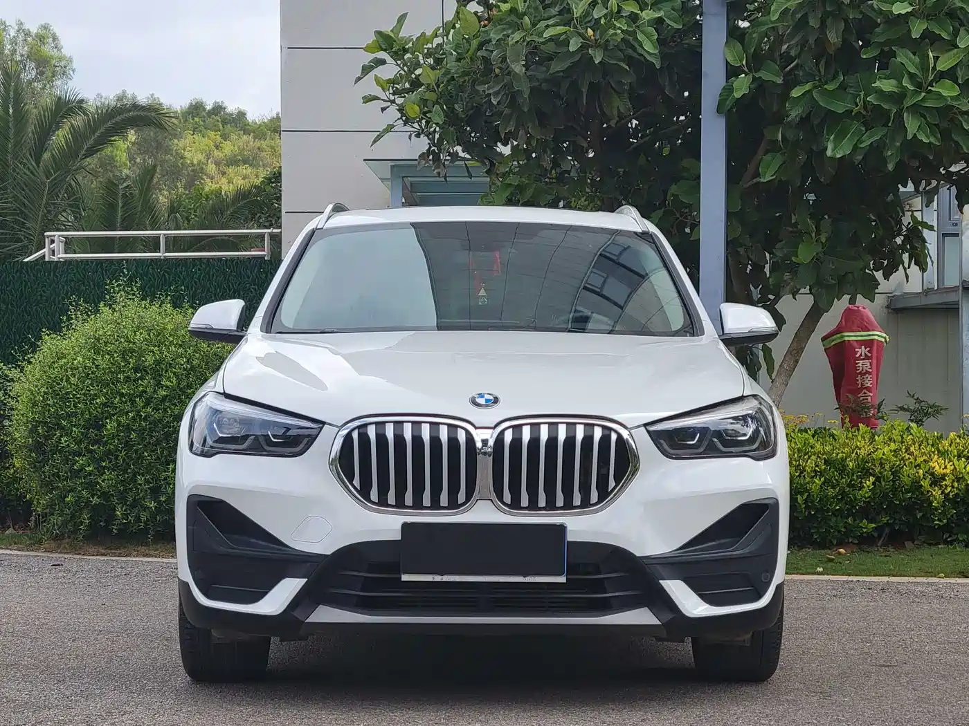 BMW X1 2021 sDrive20Li Fashion фото 2