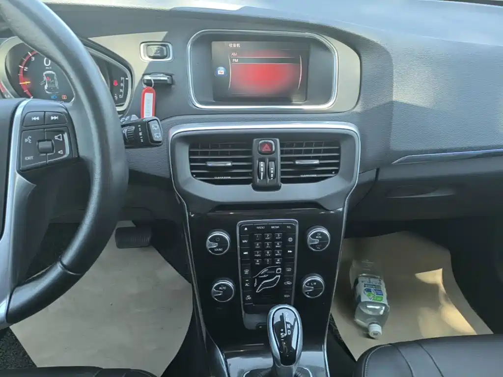 Volvo V40 2017 2017 T3 Inscription