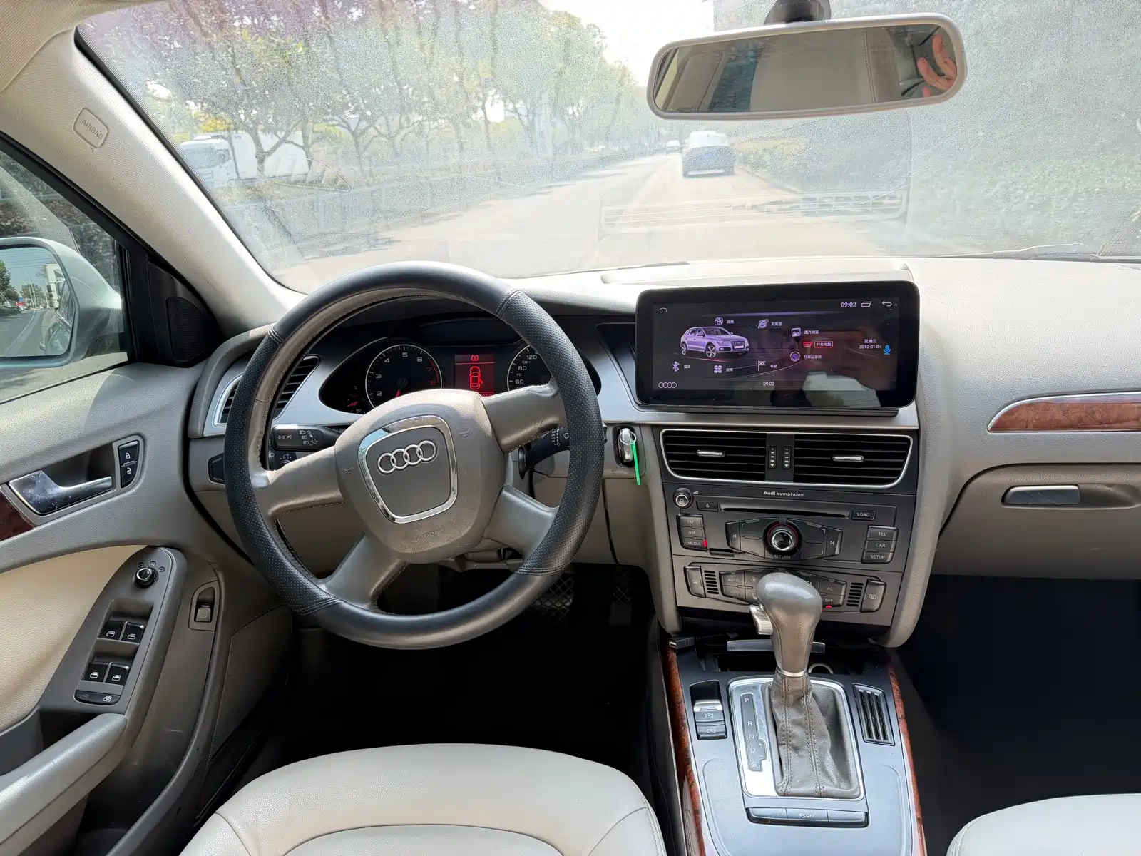 Фото 13 - Audi A4L