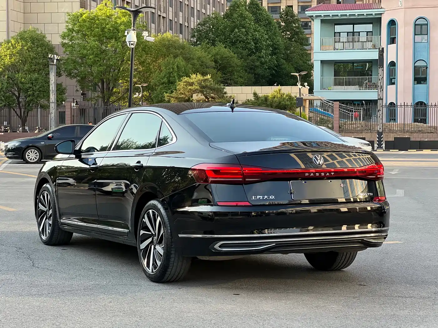Volkswagen Passat 2024 380TSI Dragon Soaring Edition фото 4