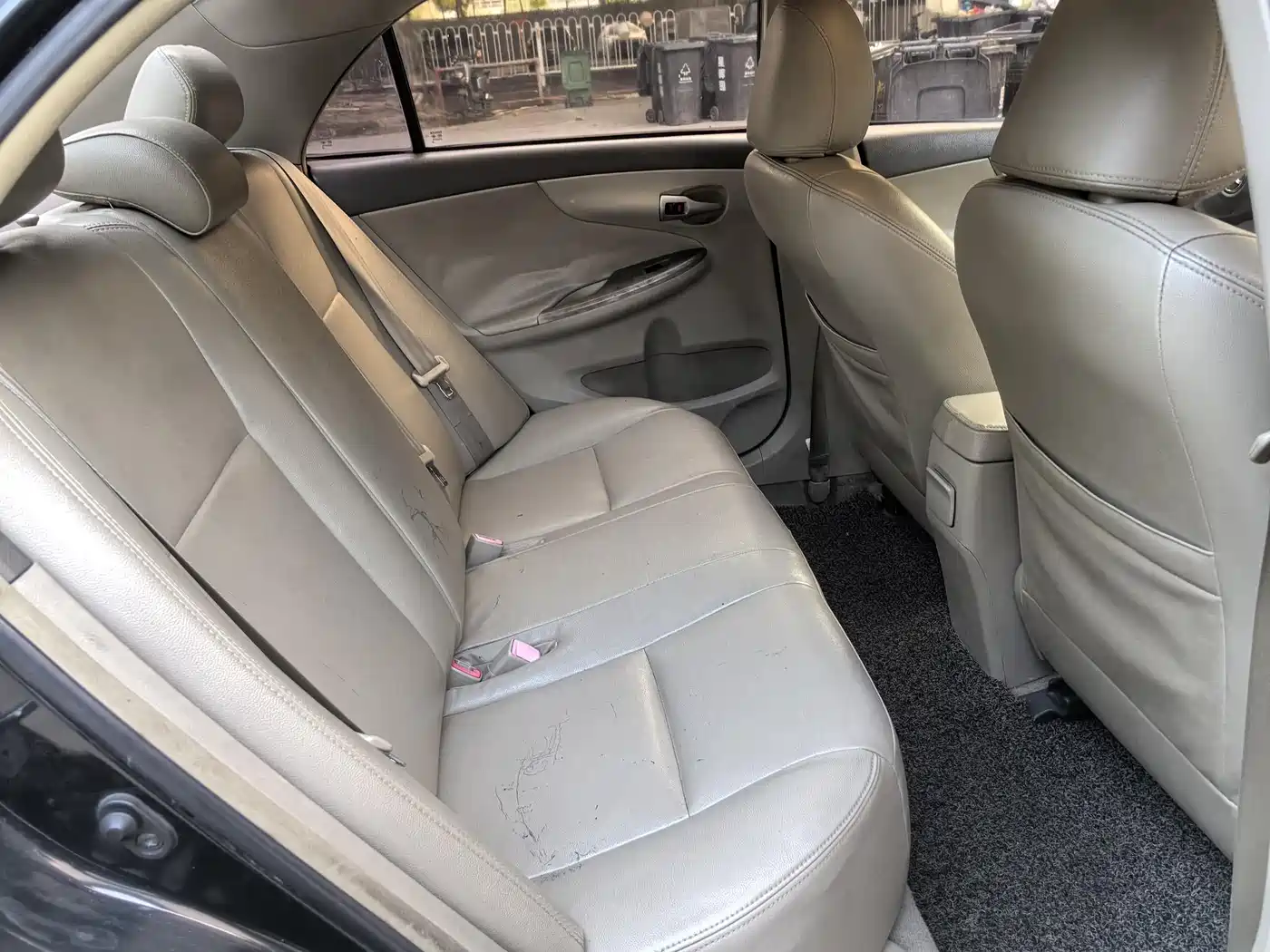 Toyota Corolla 2009 1.6L Automatic GL Sunroof Special Edition фото 10