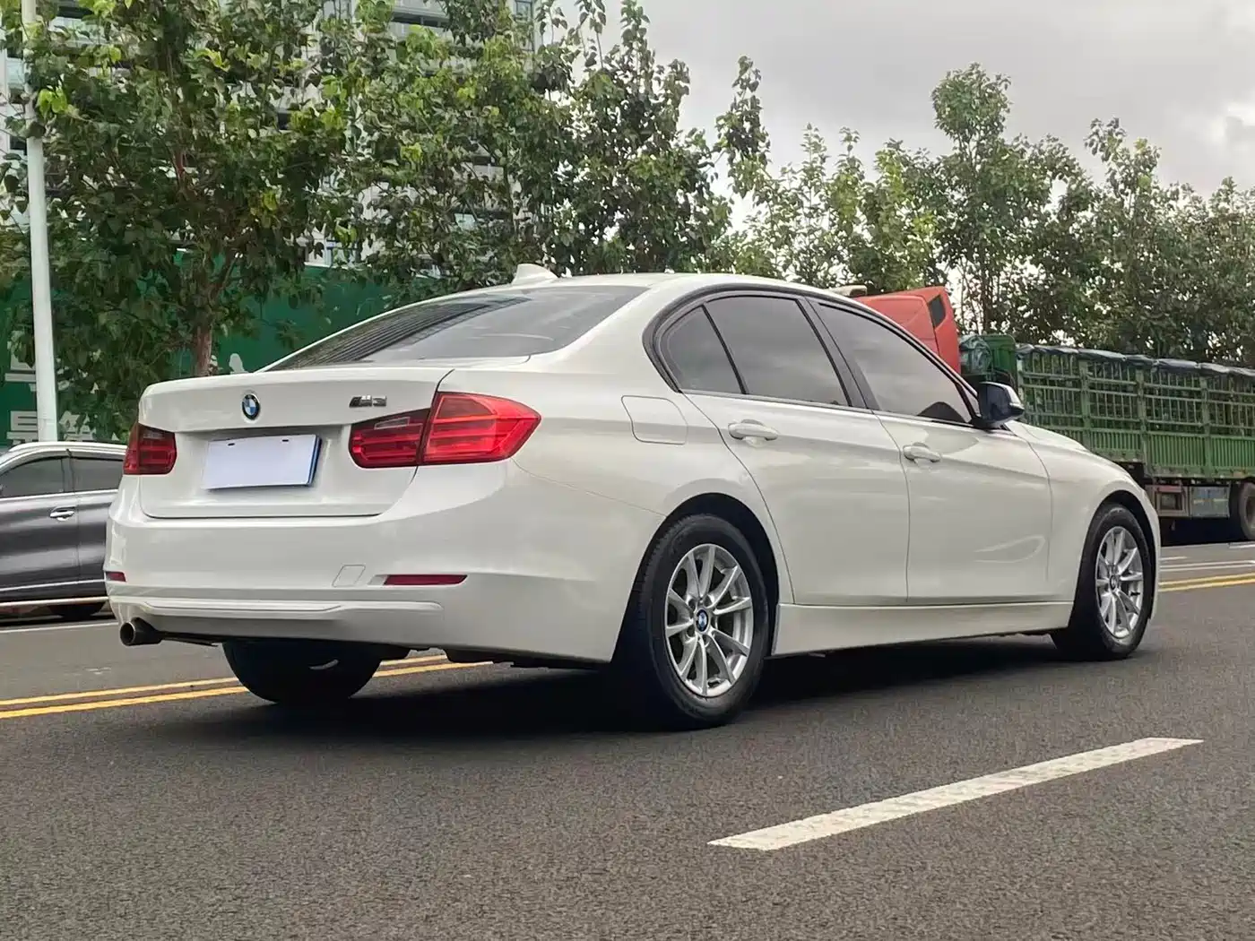BMW 3 Series 2015 316i Progressive фото 9