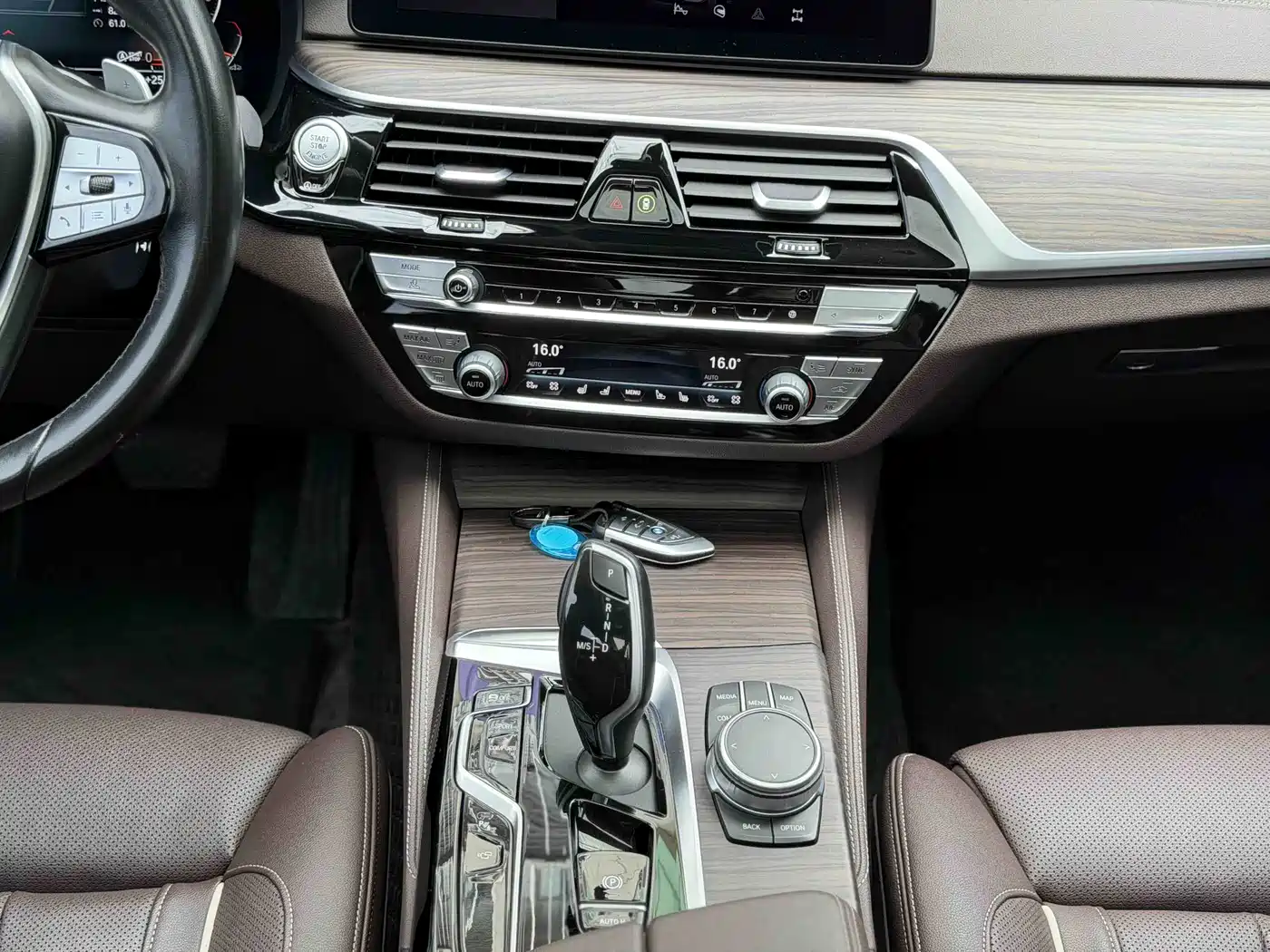 BMW 5 Series 2021 530Li Premium Luxury Package фото 11