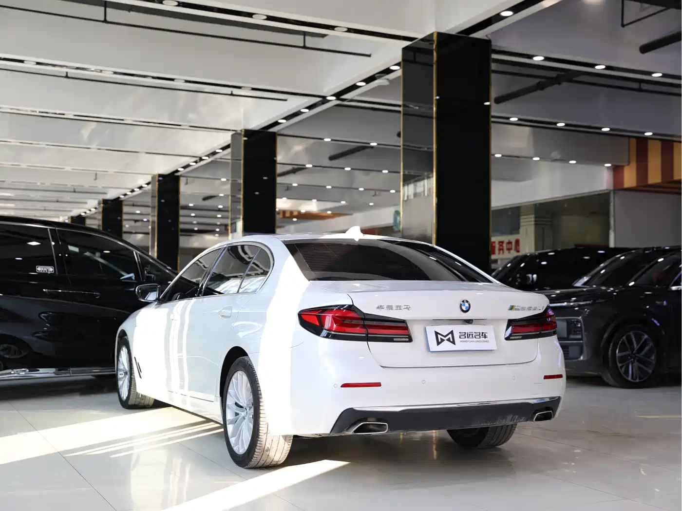 BMW 5 Series 2021 525Li Luxury Package фото 14