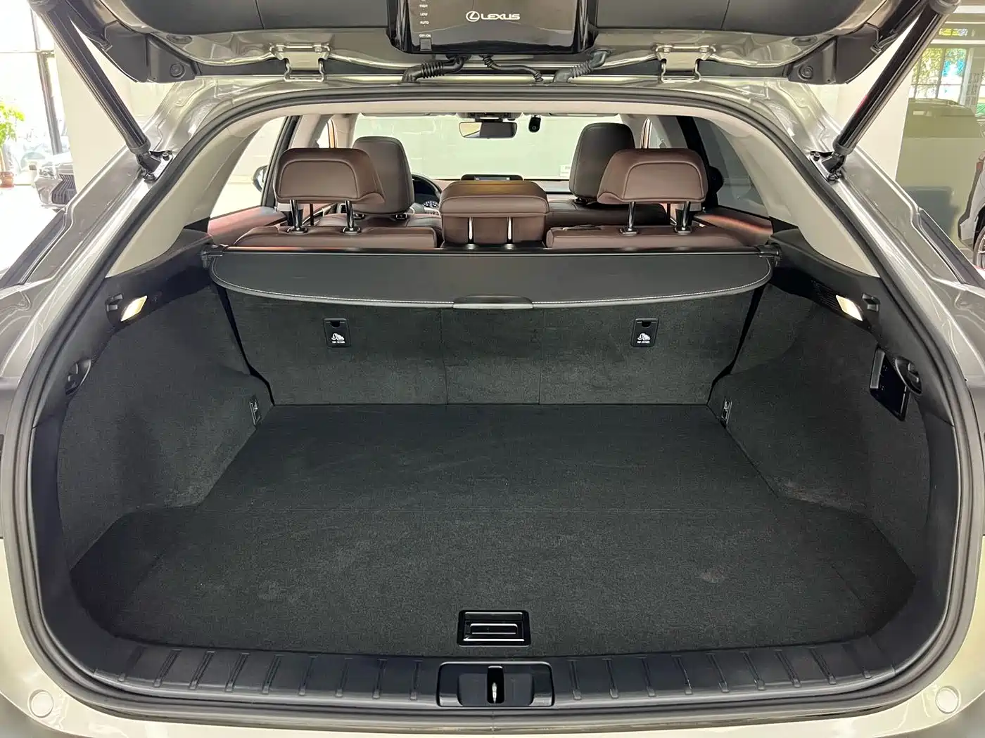 Фото 28 - Lexus RX