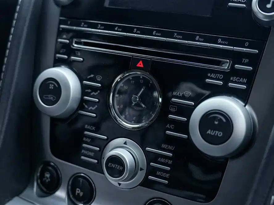 Aston Martin V8 Vantage 2011 2011 4.7L Sportshift Coupe